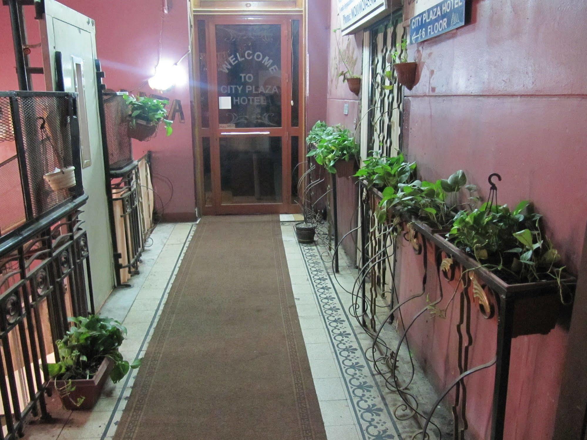 City Plaza Hostel القاهرة المظهر الخارجي الصورة