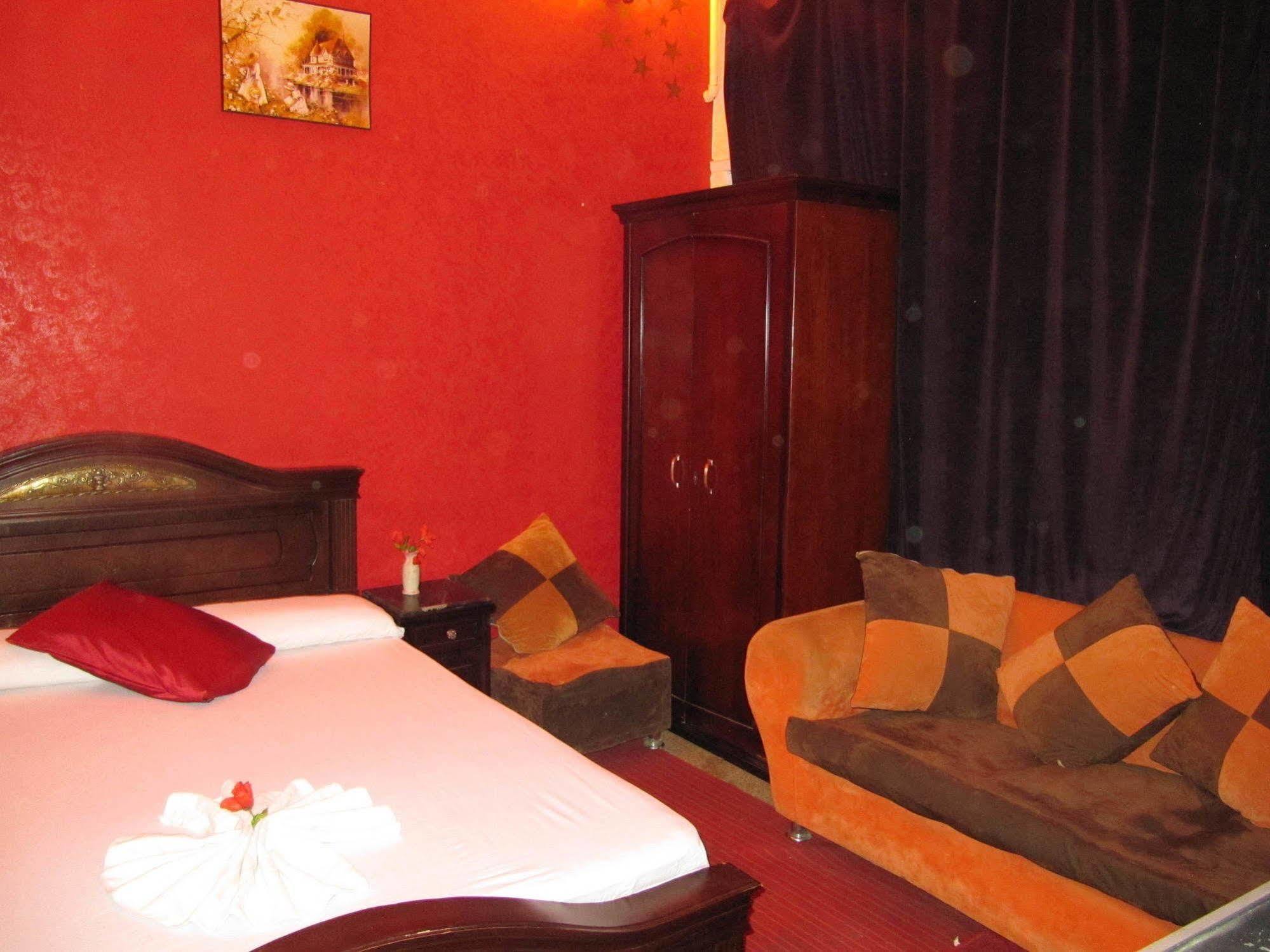 City Plaza Hostel القاهرة المظهر الخارجي الصورة